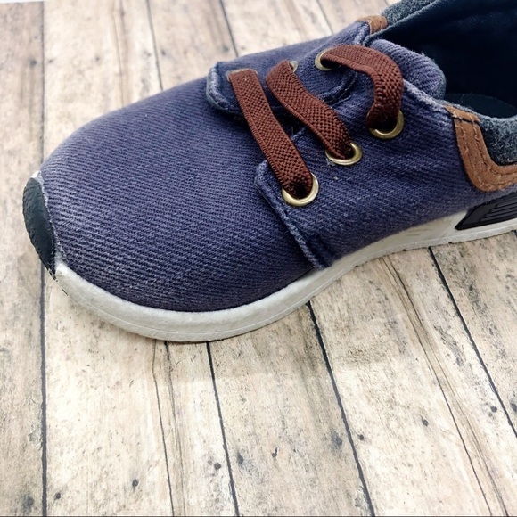 Oomphies Toddler Slip On Sneakers - Picture 2 of 6